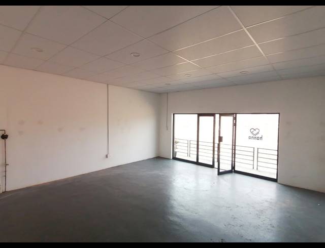 36M² OFFICE TO LET IN FAIRLEADS